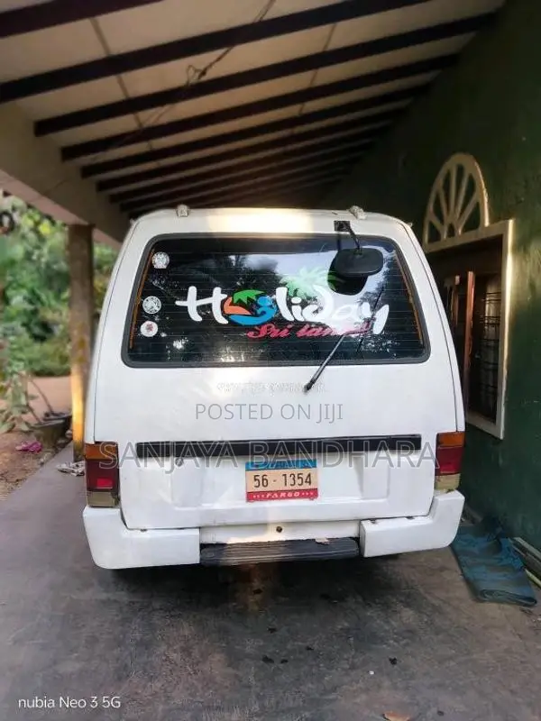Isuzu Fargo 1990 Van (Used)