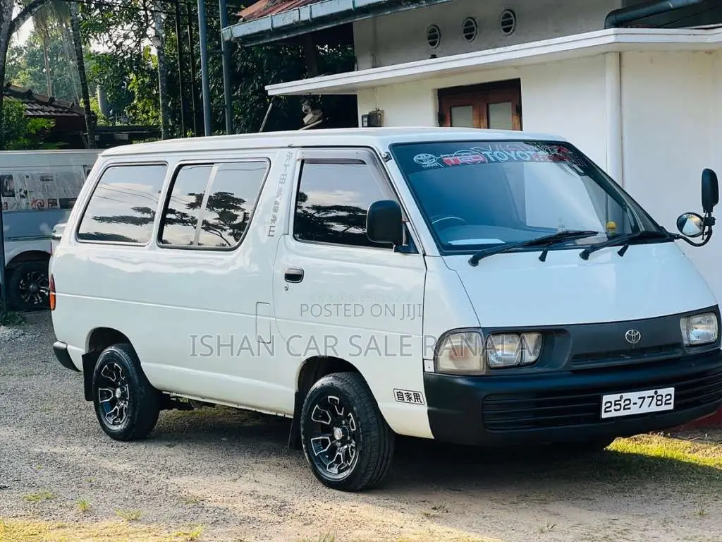 Toyota CR27 1994 Van (Used)