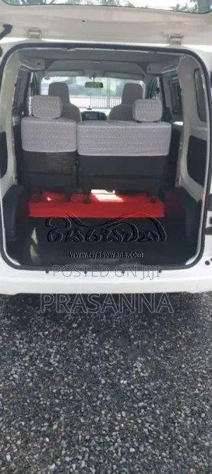 Nissan NV200 2014 Van (Used)