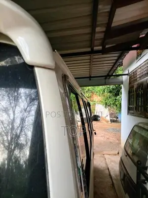 Toyota Lh102 1995 Van (Used)