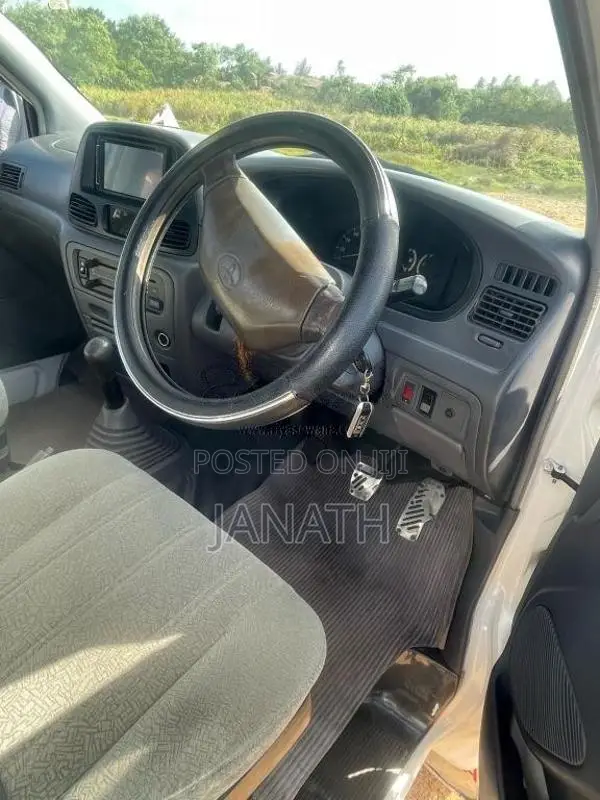 Toyota KR42 2000 Van (Used)