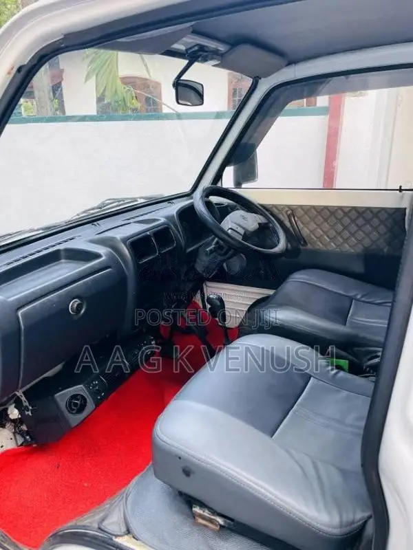 Suzuki Omni 2006 Van (Used)
