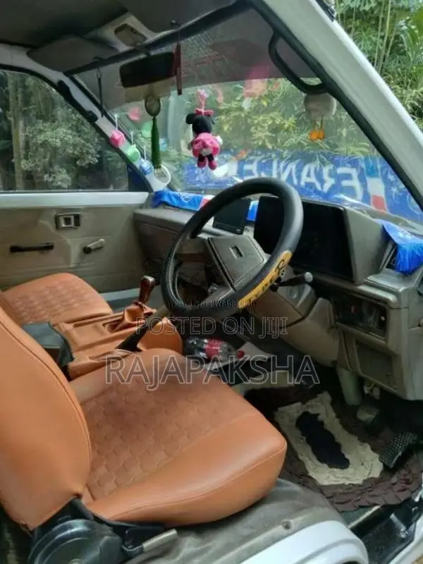 Toyota TownAce 1987 Van (Used)