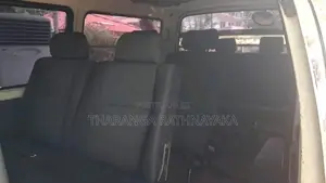 Toyota Dolphin 1999 Van (Used)