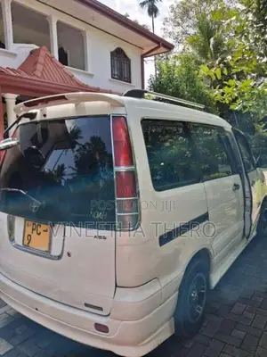 Toyota Noah 2006 Van (Used)