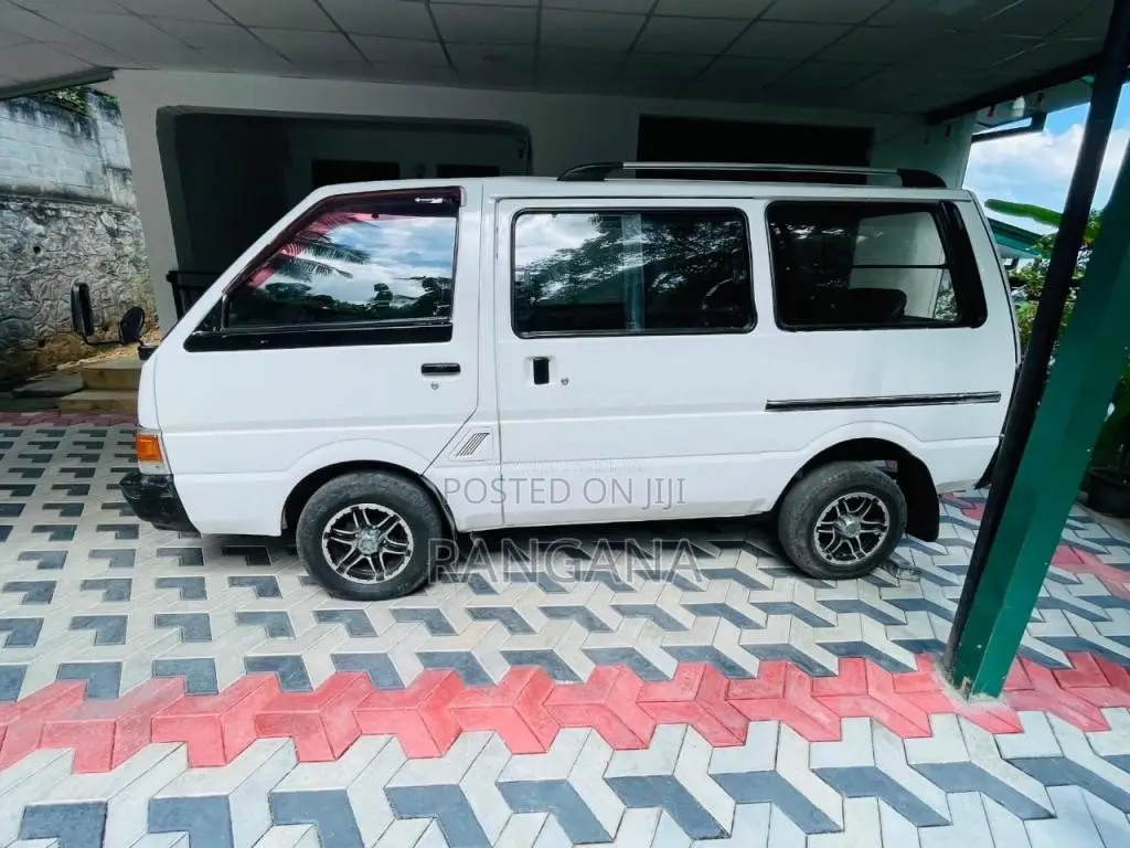 Nissan Vanette 1987 Van (Used)