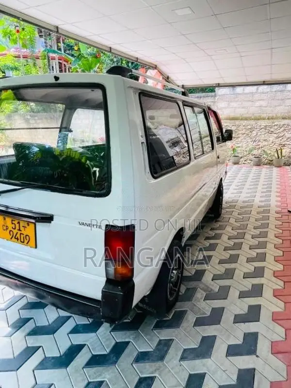 Nissan Vanette 1987 Van (Used)