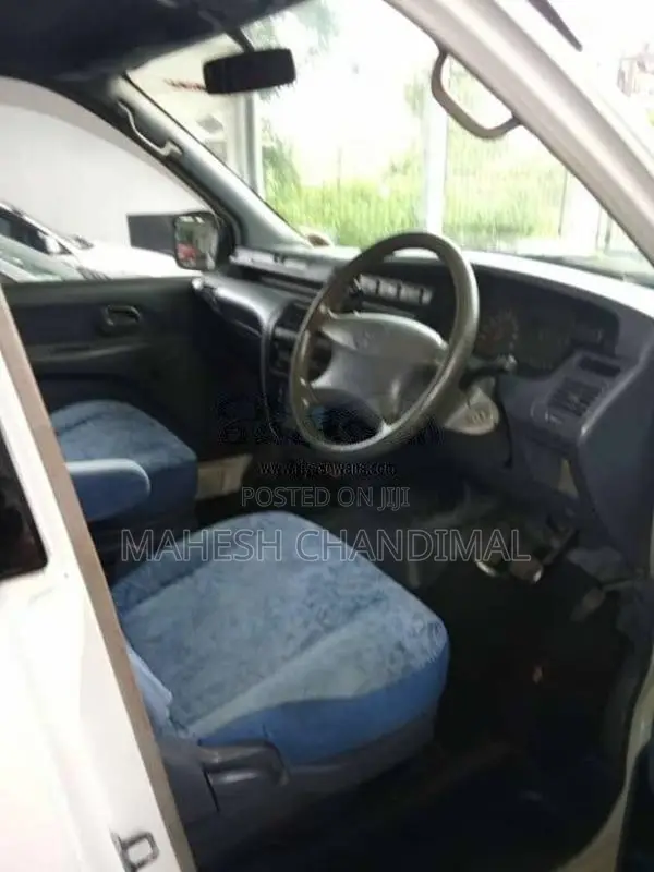Toyota CR41 1997 Van (Used)