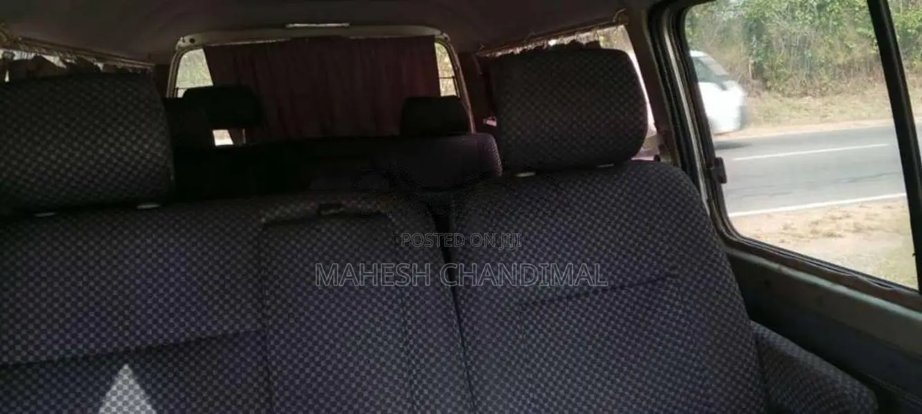 Nissan Caravan 1995 Van (Used)