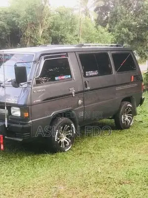 Mitsubishi L300 1985 Van (Used)