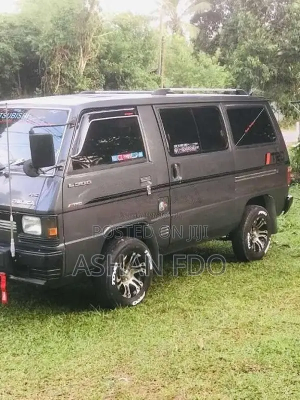Mitsubishi L300 1985 Van (Used)