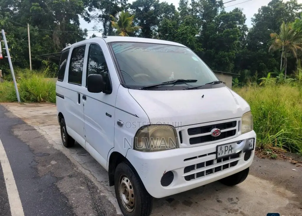 Daihatsu S200 2000 Van (Used)