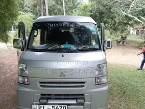 Mitsubishi MiniCab 2014 Van (Used)