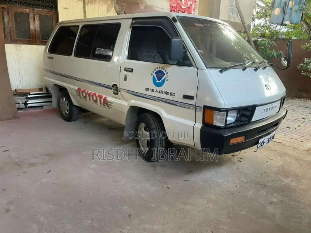 Toyota TownAce 1985 Van (Used)