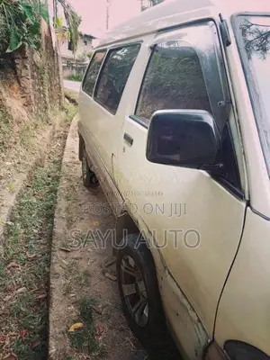 Toyota TownAce CR27 1990 Van (Used)
