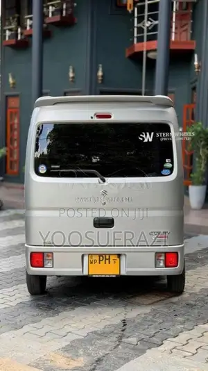 Suzuki DA17 2016 Van (Used)
