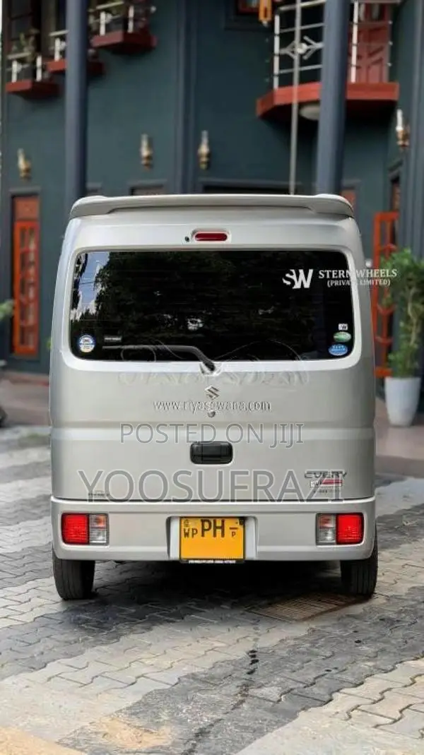 Suzuki DA17 2016 Van (Used)