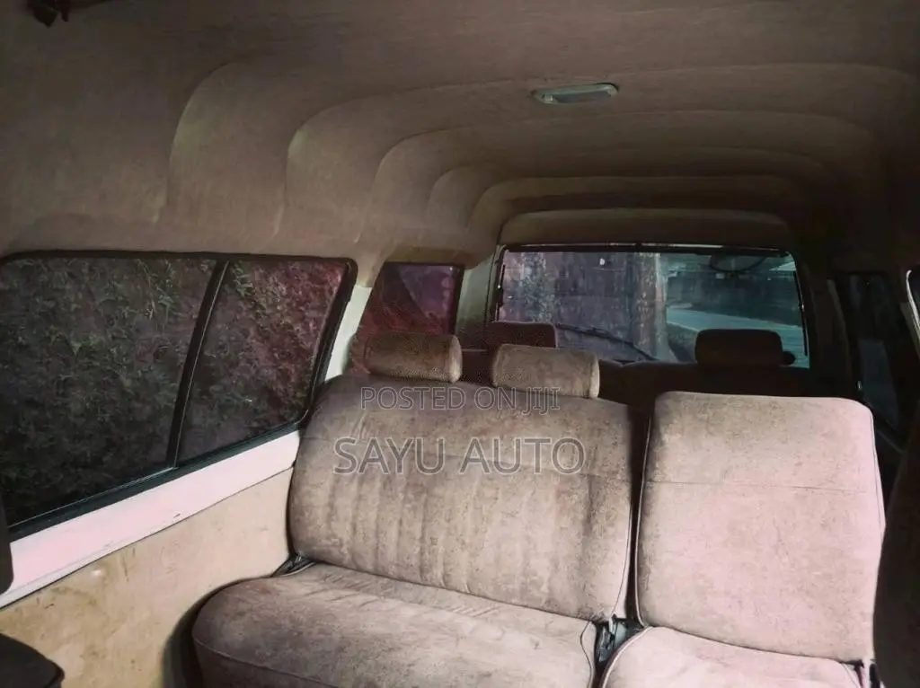 Toyota TownAce CR27 1990 Van (Used)