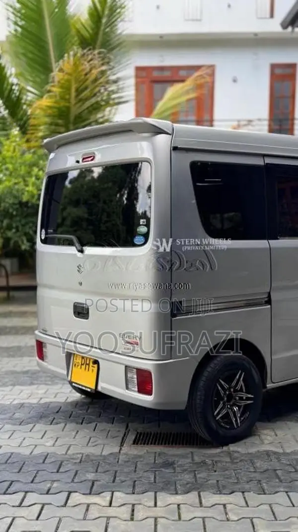 Suzuki DA17 2016 Van (Used)
