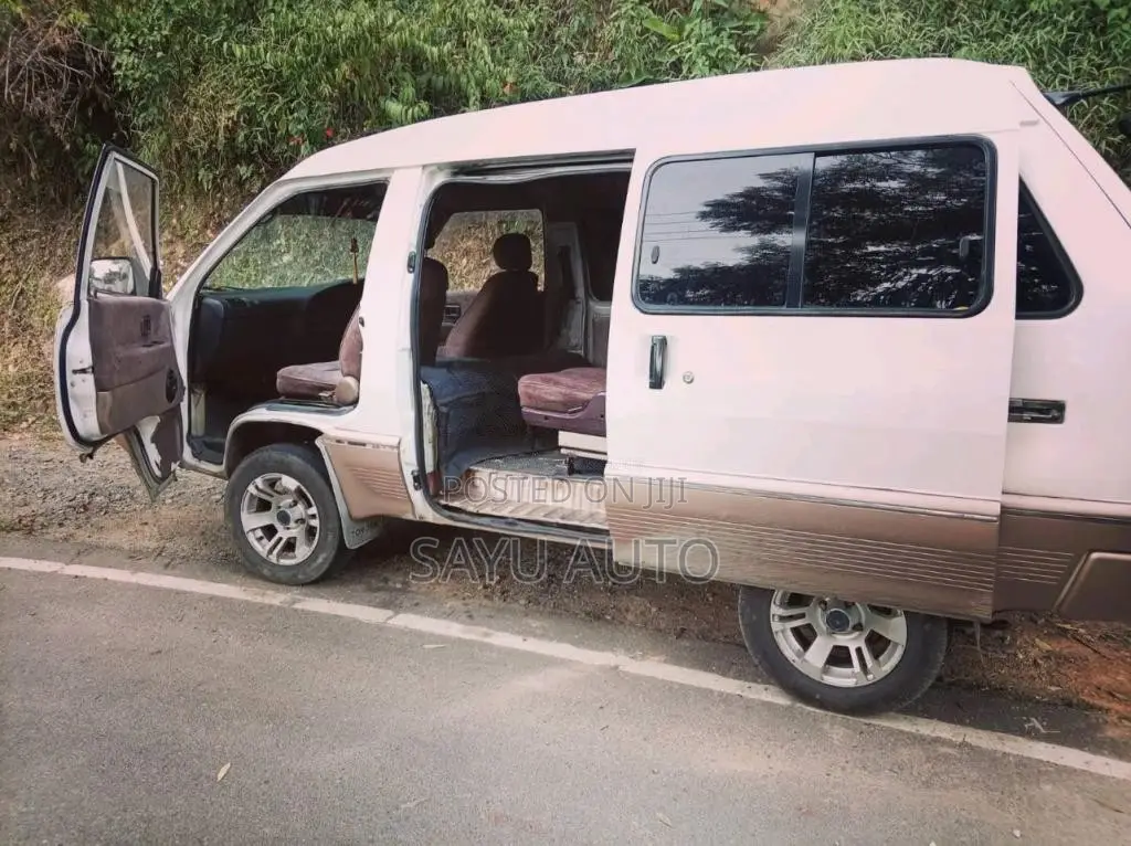 Toyota TownAce CR27 1990 Van (Used)