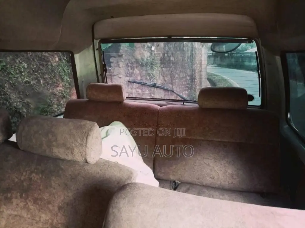 Toyota TownAce CR27 1990 Van (Used)