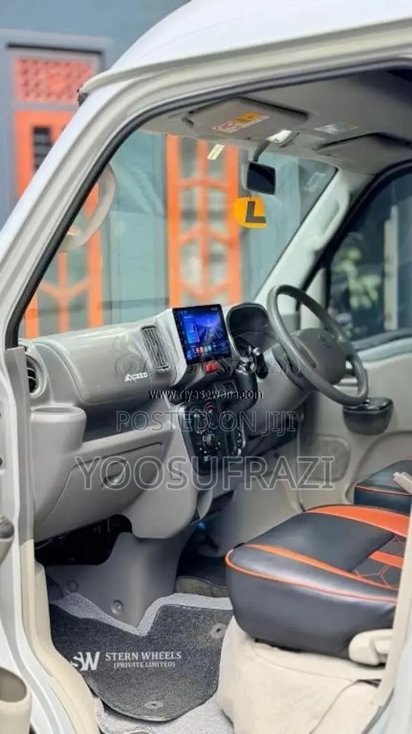Suzuki DA17 2016 Van (Used)