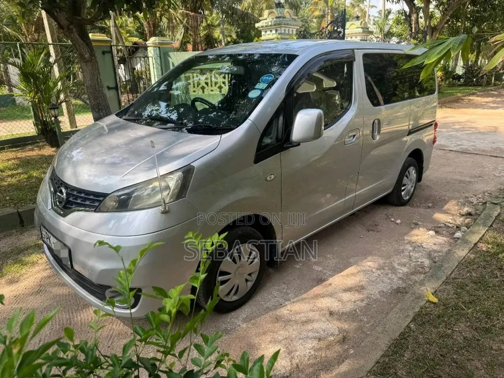 Nissan NV200 2018 Van (Used)