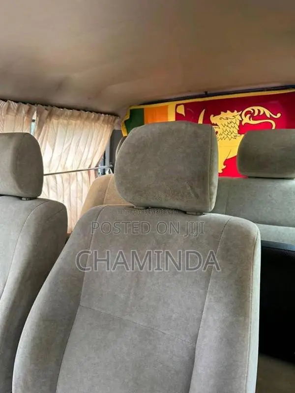 Nissan Caravan 2000 Van (Used)