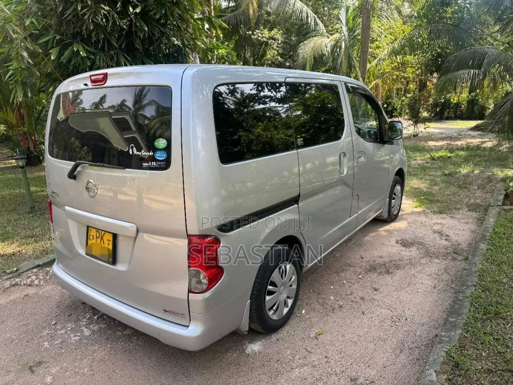 Nissan NV200 2018 Van (Used)