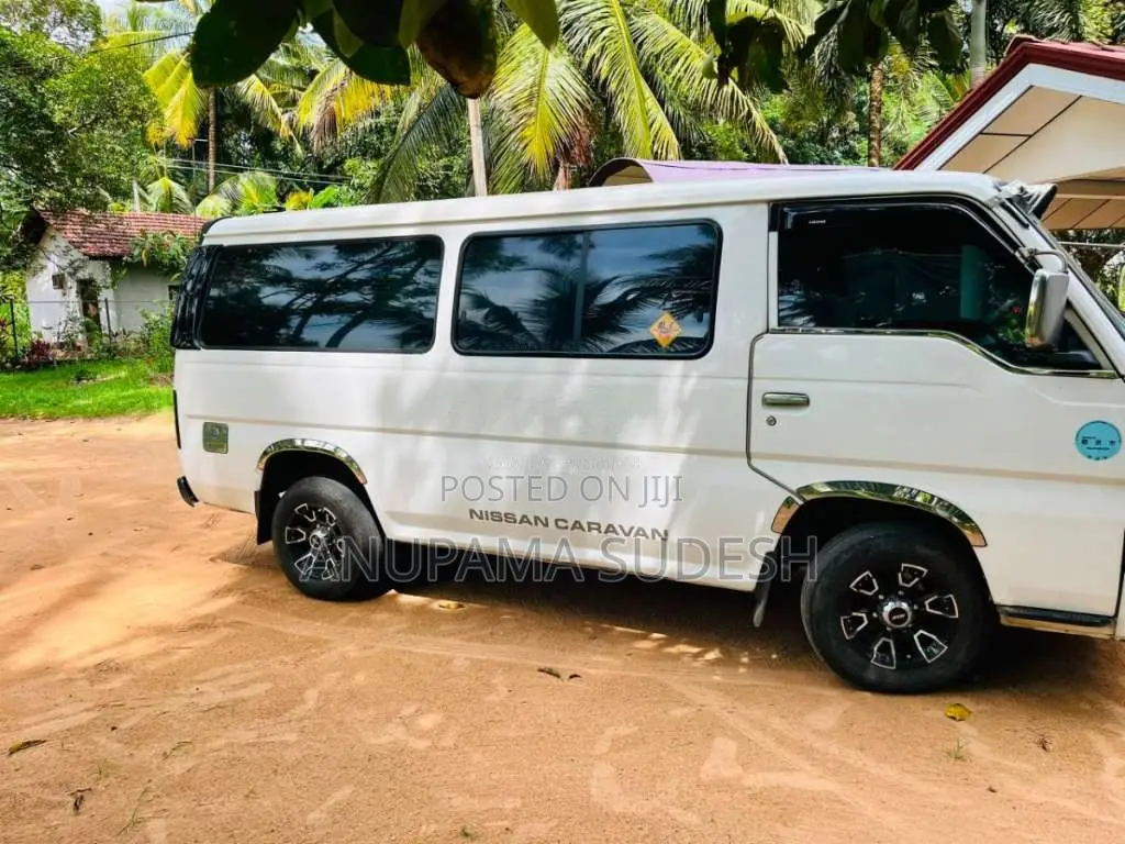 Nissan Caravan 1996 Van (Used)