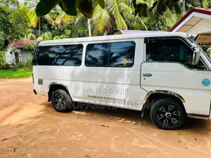 Nissan Caravan 1996 Van (Used)