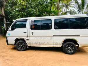 Nissan Caravan 1996 Van (Used)