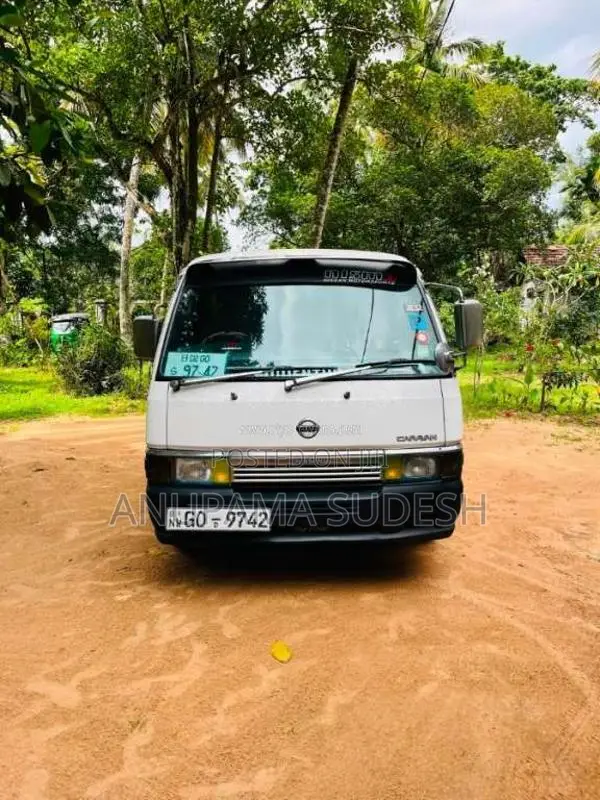 Nissan Caravan 1996 Van (Used)