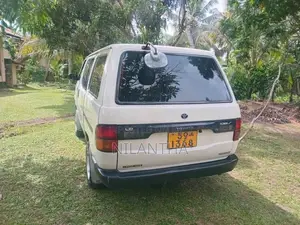 Toyota Lotto CR27 1995 Van (Used)