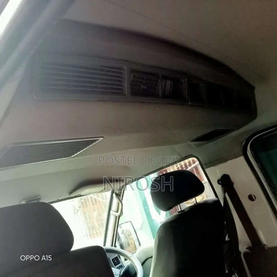 Mitsubishi Pio 15 2002 Van (Used)