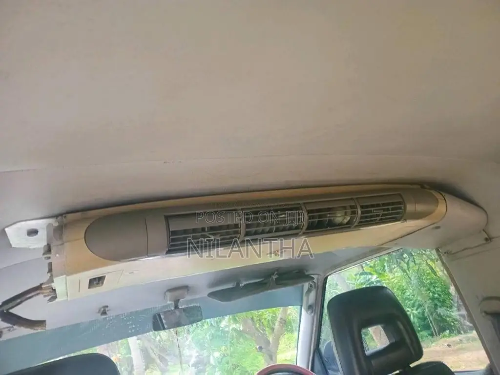 Toyota Lotto CR27 1995 Van (Used)