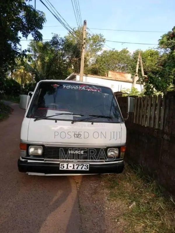 Toyota Shell 1985 Van (Used)