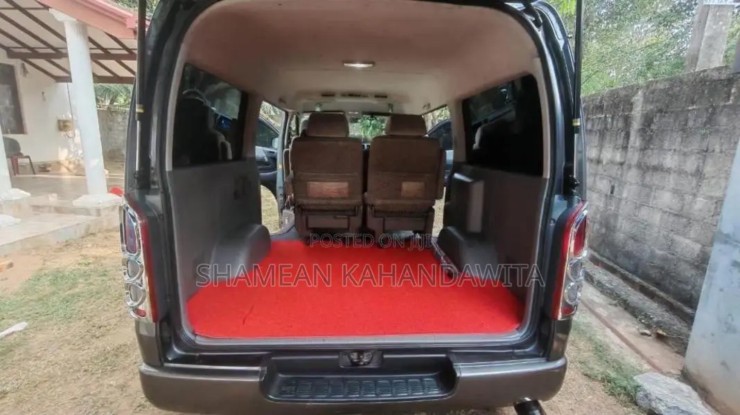 Toyota KDH Super GL 2007 Van (Used)