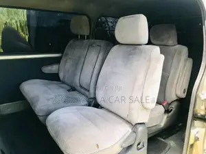 Nissan Caravan E25 2013 Van (Used)