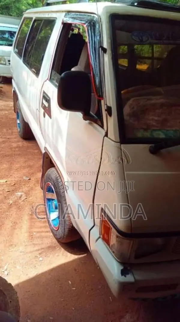 Toyota Townace 1987 Van (Used)