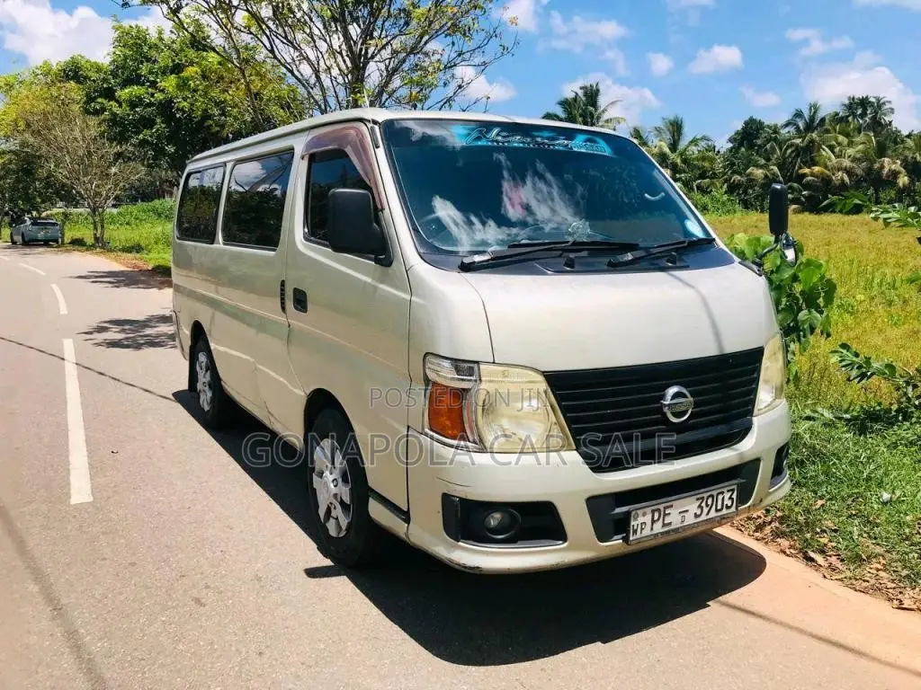 Nissan Caravan E25 2013 Van (Used)