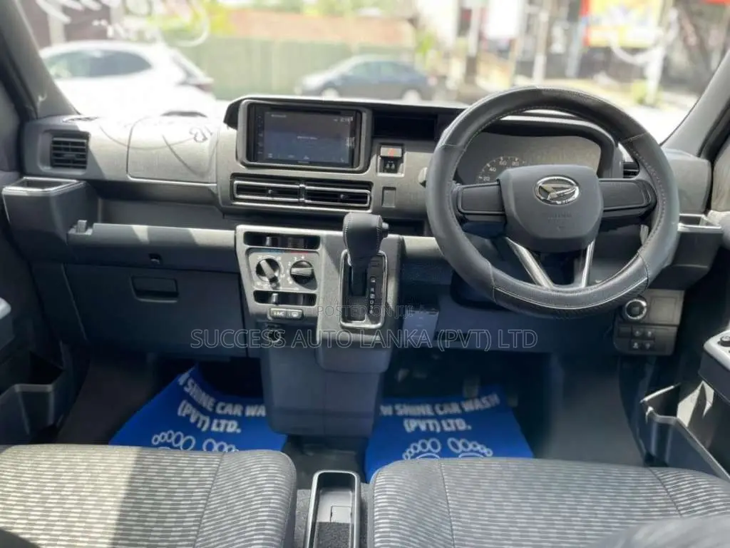 Daihatsu Hijet 2024 Van Unregistered (Recondition)