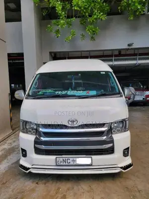 Toyota KDH 223 2015 Van (Used)