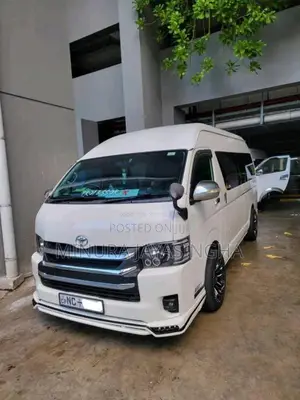 Toyota KDH 223 2015 Van (Used)