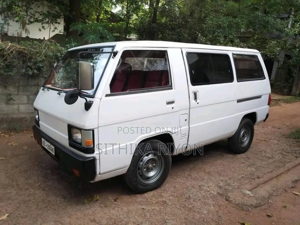 Mitsubishi L300 1981 Van (Used)