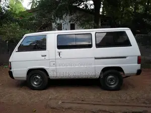 Mitsubishi L300 1981 Van (Used)