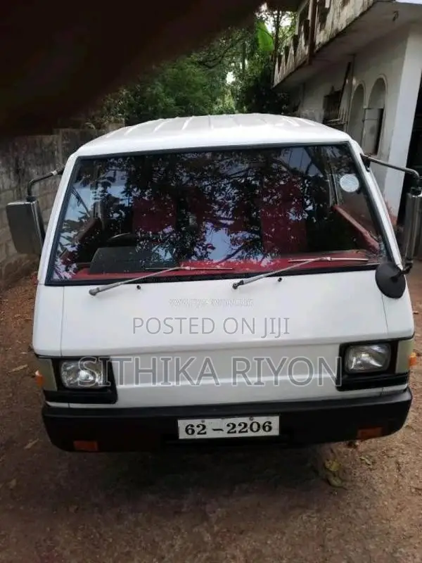 Mitsubishi L300 1981 Van (Used)