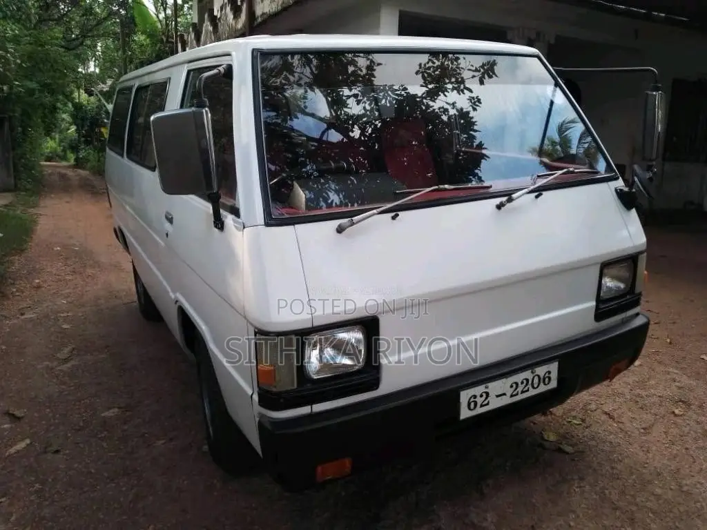 Mitsubishi L300 1981 Van (Used)