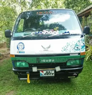 Isuzu Fargo 1985 Van (Used)