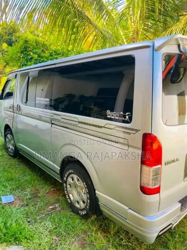 Toyota KDH 201 GL 2007 Van (Used)